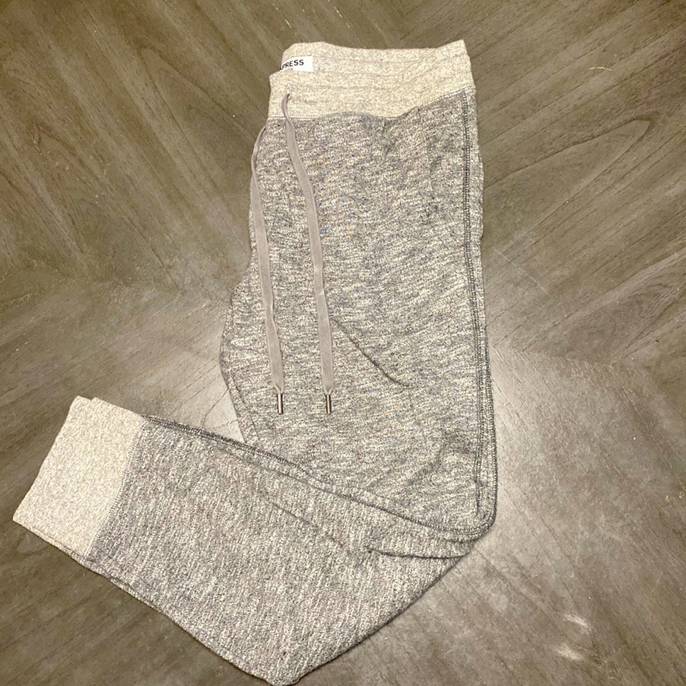 Like NEW EXPRESS Jogger
